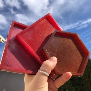 Resin coaster set